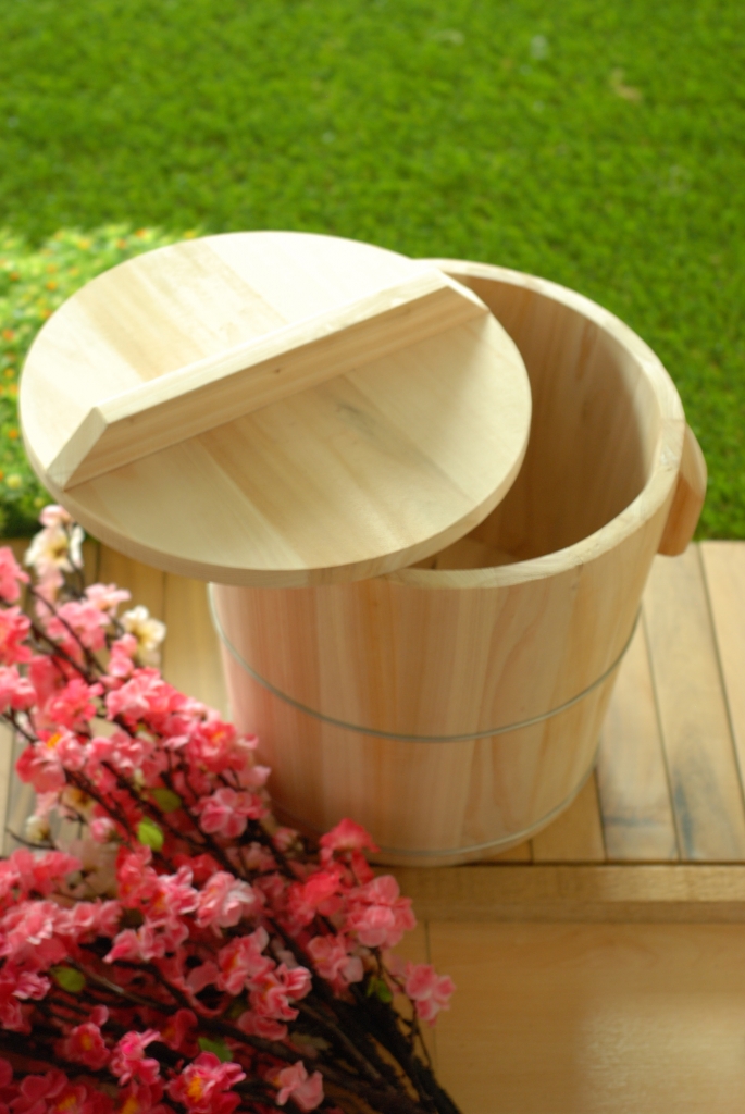 木師傅---杉木蒸飯桶，飯桶 規格40斤(48*48cm) 可蒸油飯、糯米、飯糰、肉粽 家庭 營業均可